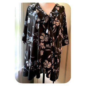 PLUS The Limited floral blouse